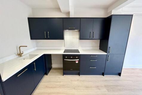 kitchen 2.jpg
