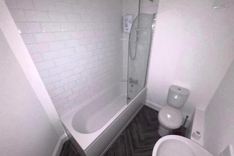 Bathroom 1 New 2.jpg