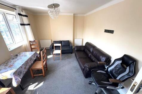 Lounge 1.jpg