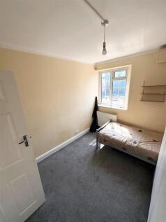 Bedroom 2.jpg