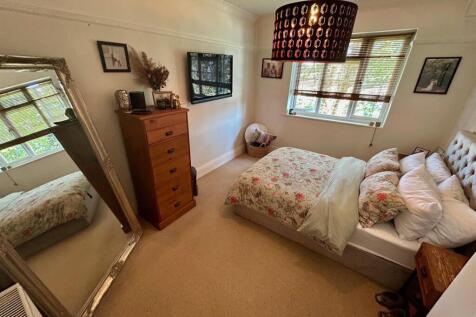 bed 1 1.jpg