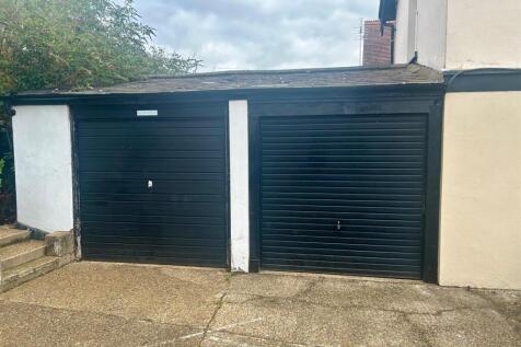 garage.jpg