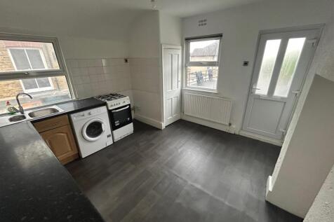 kitchen 2.jpg