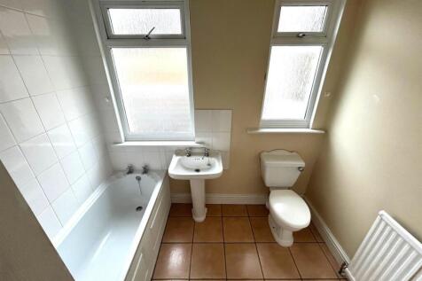 Bathroom 1 - New.jpg