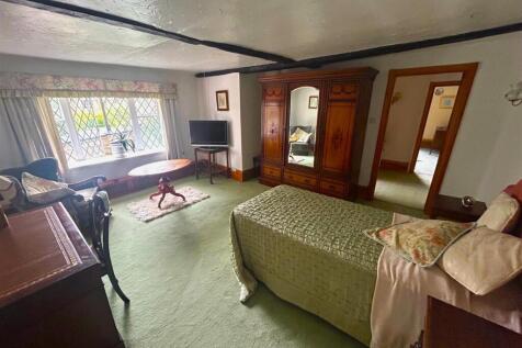 Bedroom 2.jpg