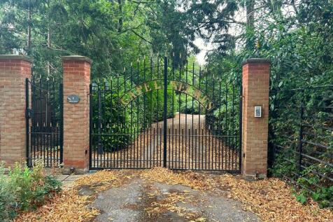 Gate.jpg