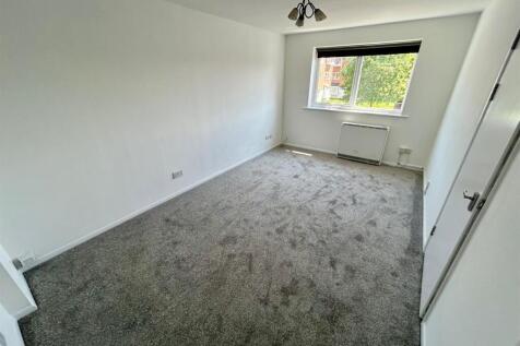 LOUNGE 2.jpg