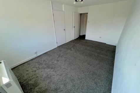 lounge 1.jpg