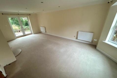 lounge 2.jpg