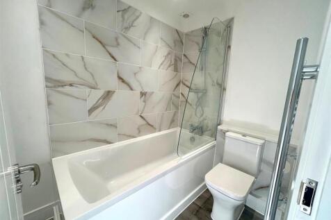 Bathroom 2 edited .jpg