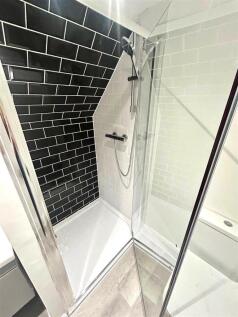 Bathroom 1 - edited .jpg