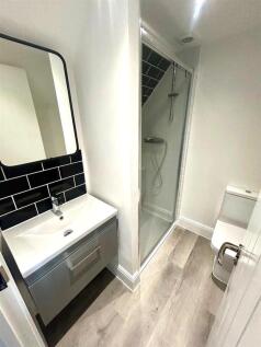 Bathroom 1b - edited .jpg