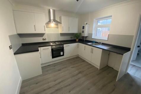 kitchen 1.jpg