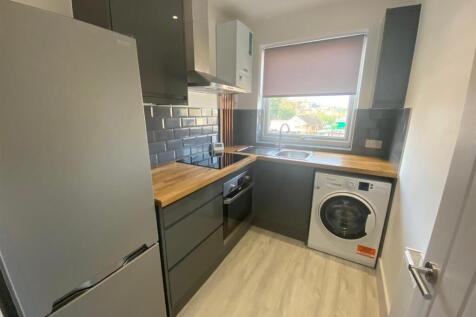 kitchen 2.jpg