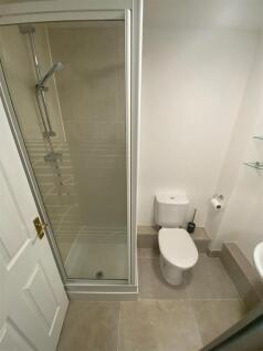 ensuite.jpg