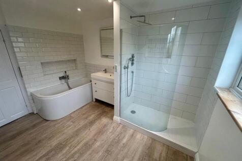 bath 1.jpg