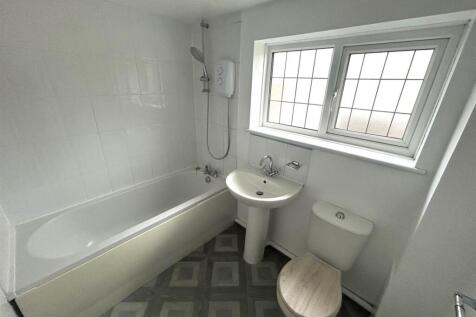 Bathroom 1 - edited .jpg