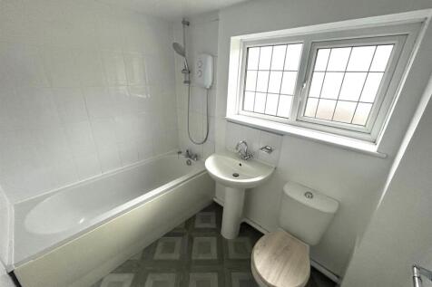 Bathroom 1 - edited .jpg