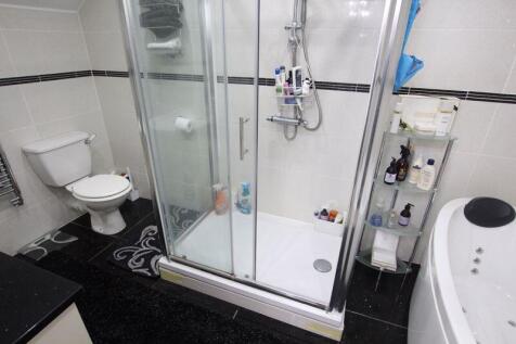 En-suite Principal 