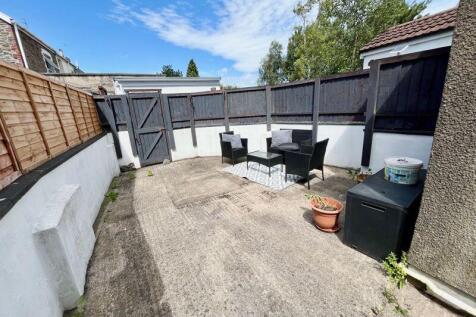 COURTYARD GARDEN