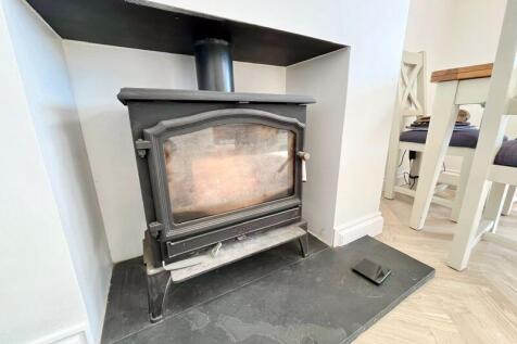 Long Burner Family Room