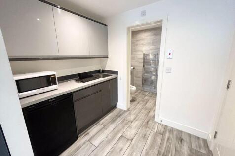 KITCHENETTE