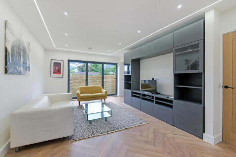 NEWARK ROAD,63A -...