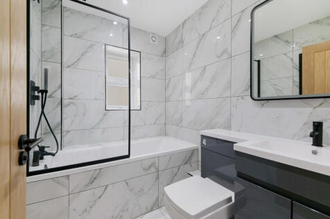 NEWARK ROAD,63A -...