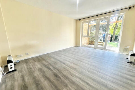 AFB512D7-6C50-4DF...