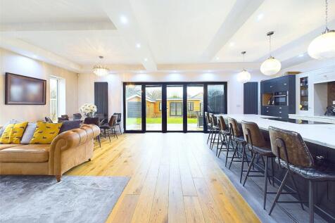 Kitchen/Dining