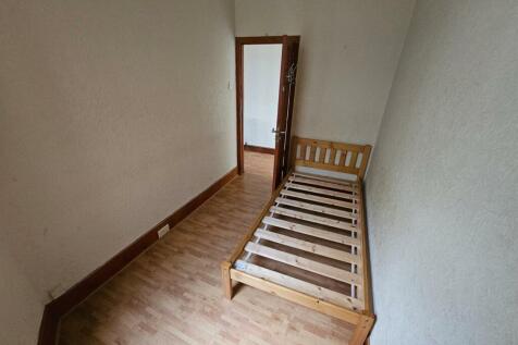 Bedroom 3.jpg