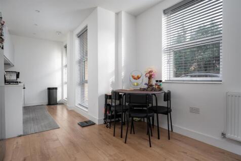 Living Room/Dining Room/Kitchen