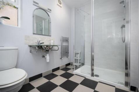 Downstairs Shower Room/WC