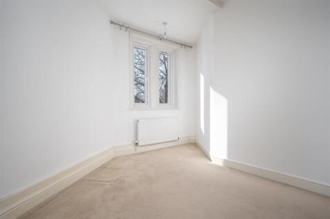 Studio Room
