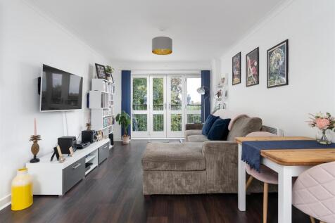 Living/Dining Area