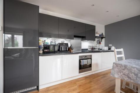 Open Plan Living/Dining Area