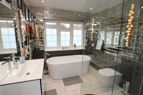 Family Bathroon