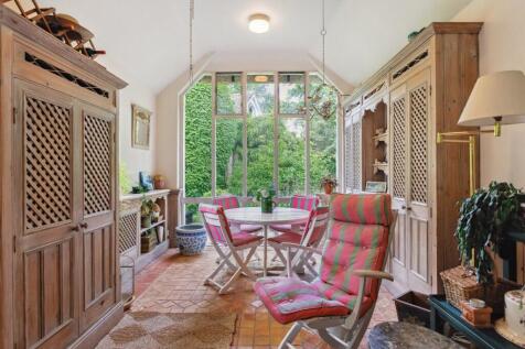 Property Image 9