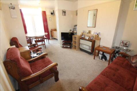LIVING ROOM 126 x