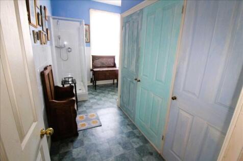EN-SUITE/DRESSING