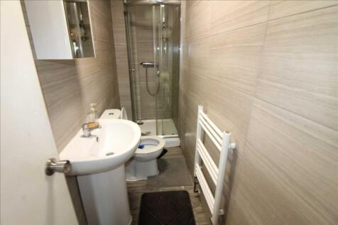 DOWNSTAIRS SHOWER