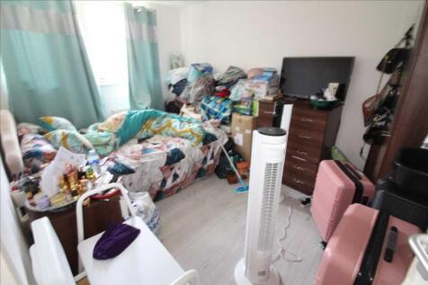 ROOM FIVE