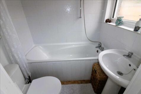 DOWNSTAIRS BATHROOM