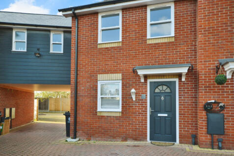 THREE BEDROOM HOUSE TO RENT