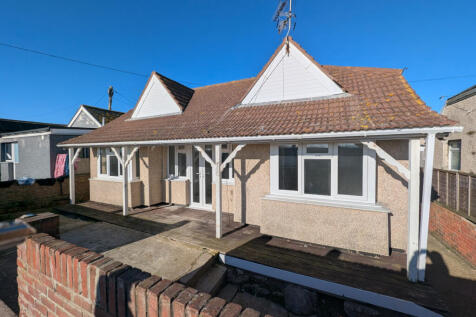 THREE BEDROOM DETACHED BUNGALOW TO RENT