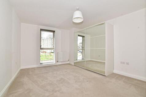 901g2l2j - bedroom 1 for flat 4, 12 wills crescent