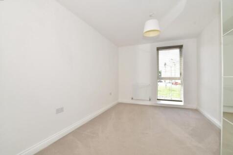 901g2l2k - bedroom 2 for flat 4, 12 wills crescent