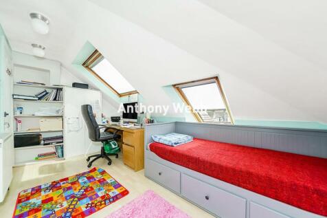 Loft/Bedroom 4