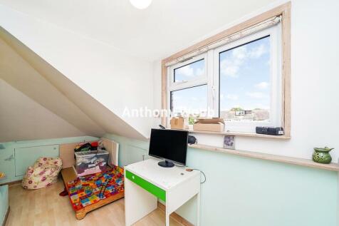 Loft/Bedroom 5