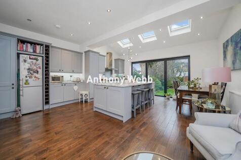 Dining Room / Kitchen
